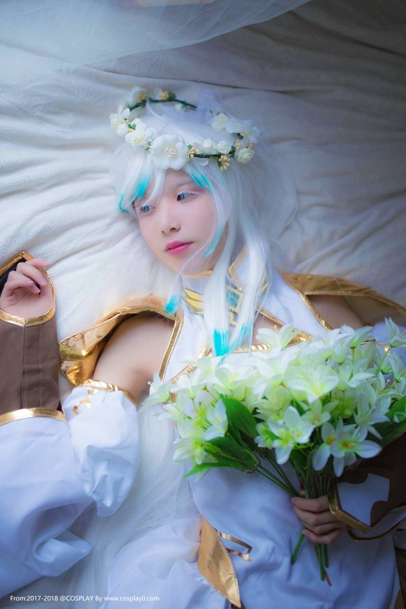 Cosplay福利/清纯美女扮演艾尔之光哈露尼娅Cosplay图片