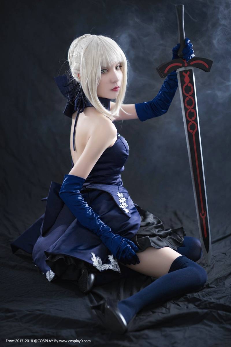 Cosplay福利/[FATE]亚瑟王saber绝色美女黑丝诱惑Cosplay图片