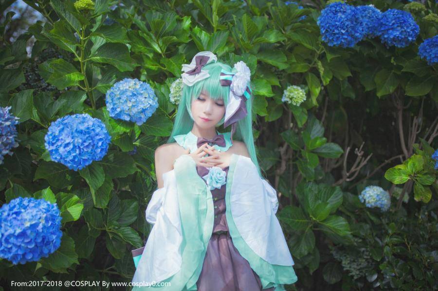 Cosplay福利/VOCALOID花季美少女初音未来Cosplay高清图片