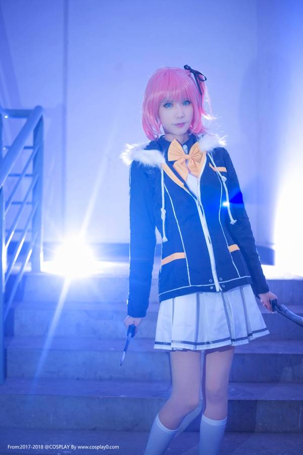 Cosplay福利/超短裙白丝萝莉封印者李瑟钰本子Cosplay图片