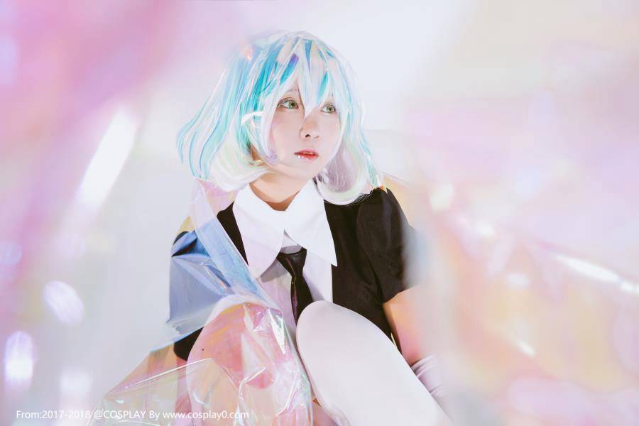 Cosplay福利/绝对领域宝石之国白丝萝莉钻石碳酸熊卡Cos图片