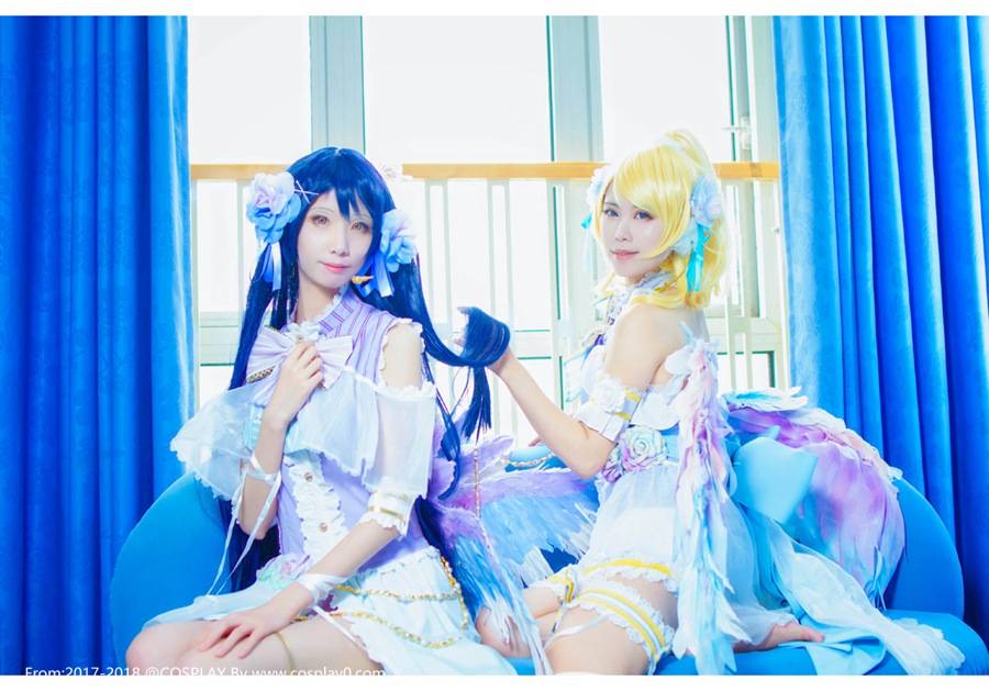 Cosplay福利/LoveLive白色情人节园田海未绚濑绘里裸足Cos图片