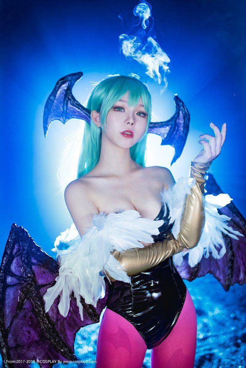 Cosplay福利/制服御姐Cosplay恶魔战士莫妮卡同人本子图片