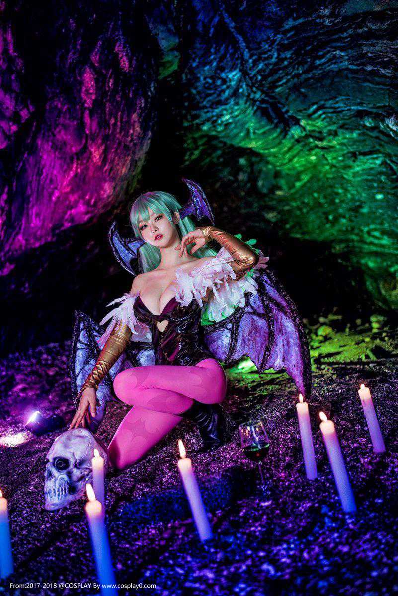 Cosplay福利/制服御姐Cosplay恶魔战士莫妮卡同人本子图片