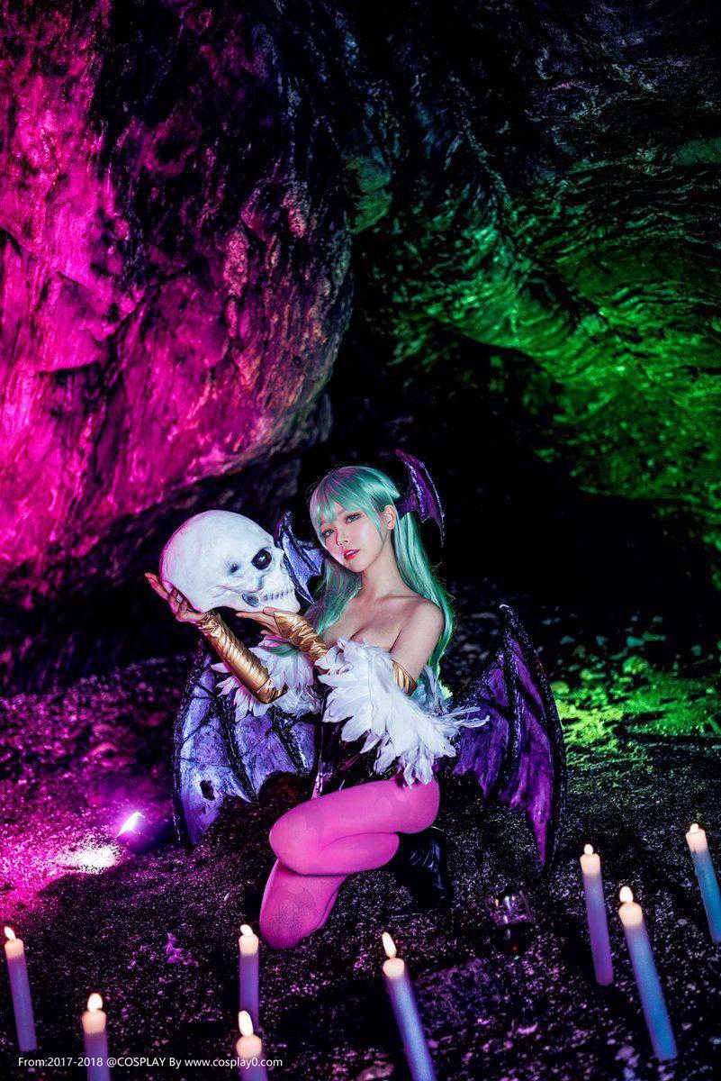 Cosplay福利/制服御姐Cosplay恶魔战士莫妮卡同人本子图片