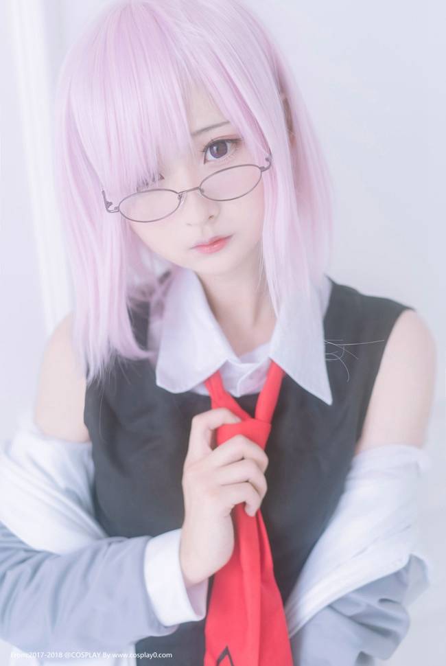 Cosplay福利/制服萝莉玛修·基列莱特黑丝诱惑足控Cosplay写真套图