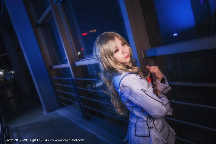 Cosplay福利/御姐制服诱惑早园瑠佳Cosplay木子夕夕夕夕夕私房照片