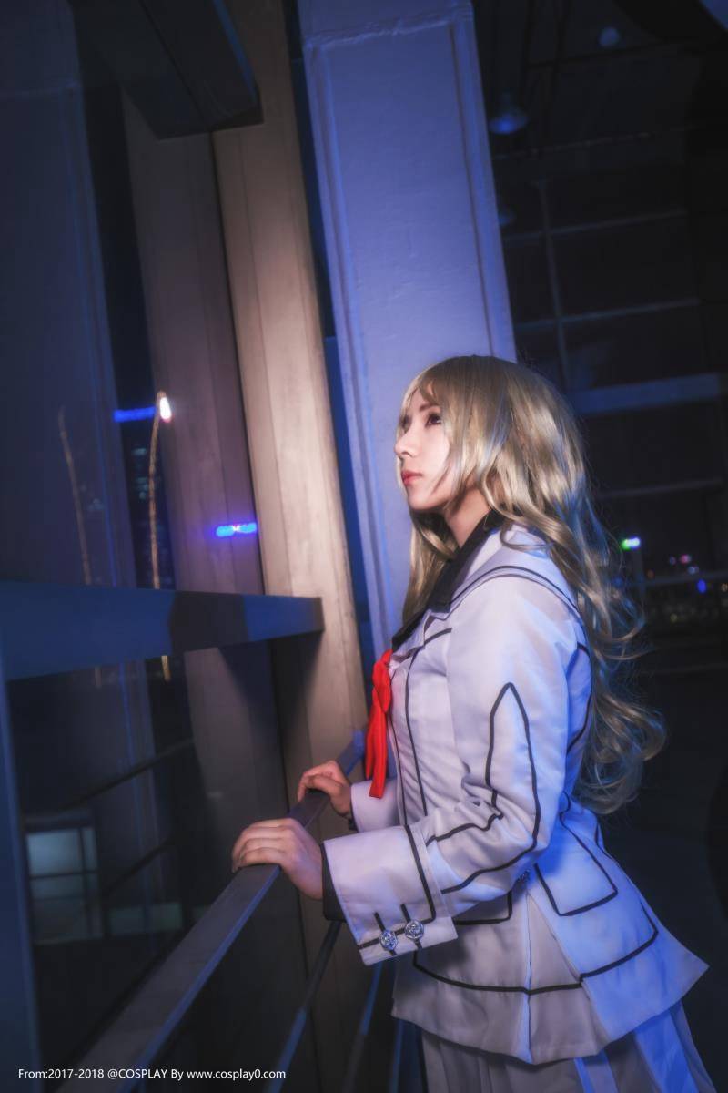 Cosplay福利/御姐制服诱惑早园瑠佳Cosplay木子夕夕夕夕夕私房照片