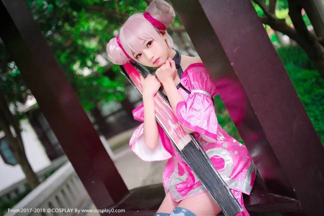 Cosplay福利/绝对领域白丝萝莉萌妹子王者荣耀小乔同人Cosplay图片