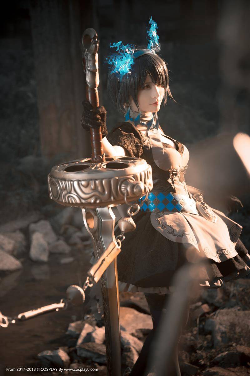 Cosplay福利/半次元星野saori死亡爱丽丝萝莉女仆Cosplay图片