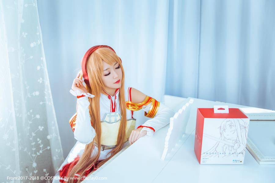 Cosplay福利/刀剑神域结成明日奈亚丝娜白丝腿控Cosplay图片