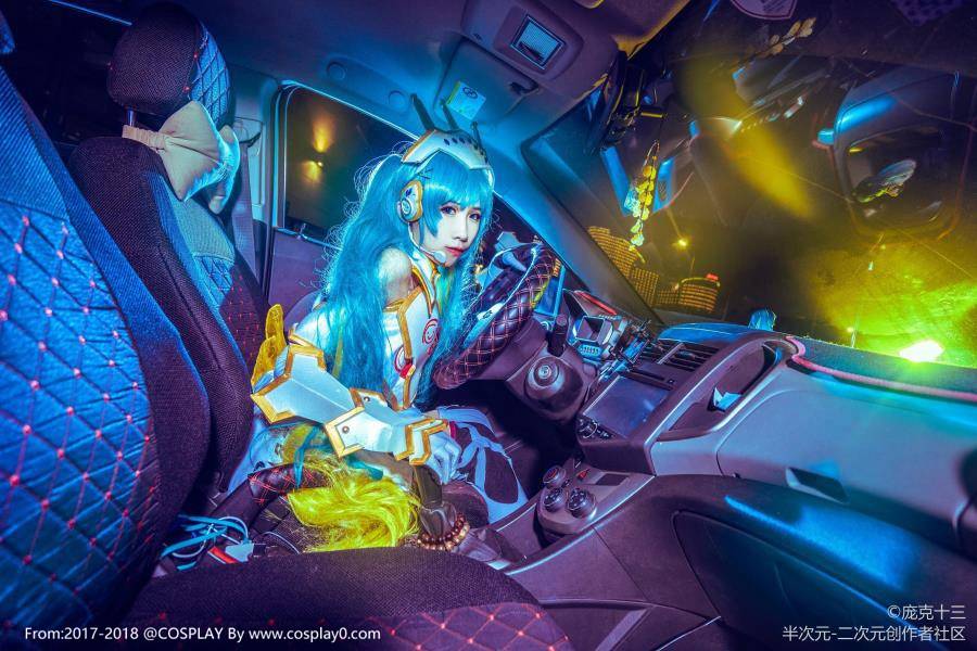 Cosplay福利/性感美女赛车娘同人初音未来Cosplay高清写真图片