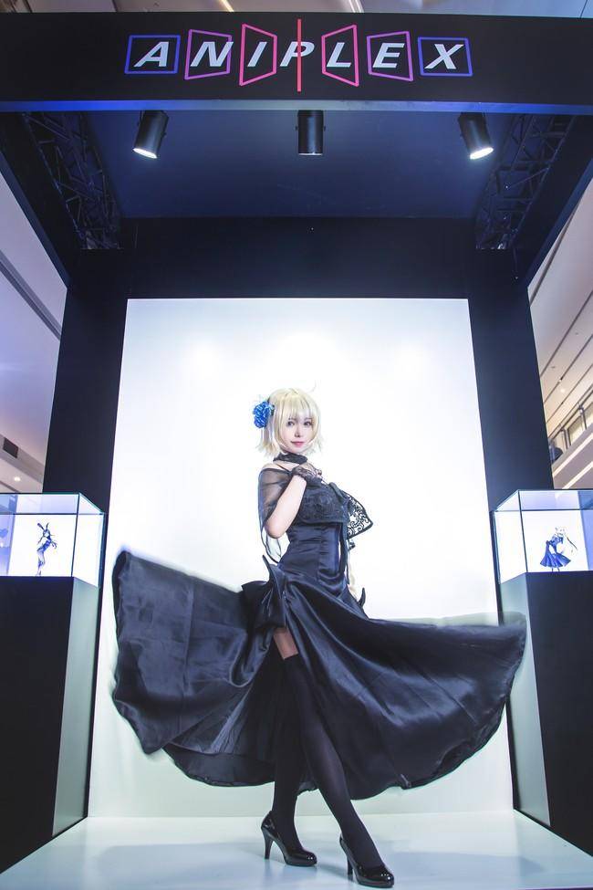 Cosplay福利/贞德黑丝绝对领域 Cn：肃雨雨雨