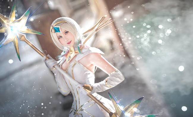 Cosplay福利/光辉女郎拉克丝cosplay cn：田璐璐