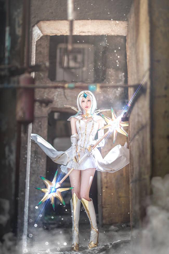 Cosplay福利/光辉女郎拉克丝cosplay cn：田璐璐