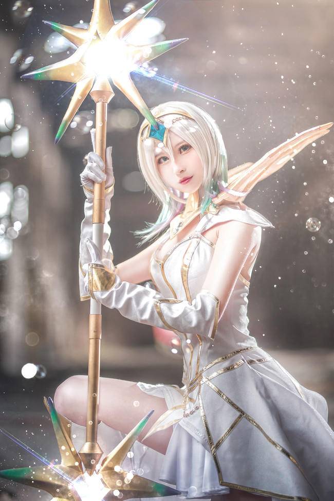 Cosplay福利/光辉女郎拉克丝cosplay cn：田璐璐