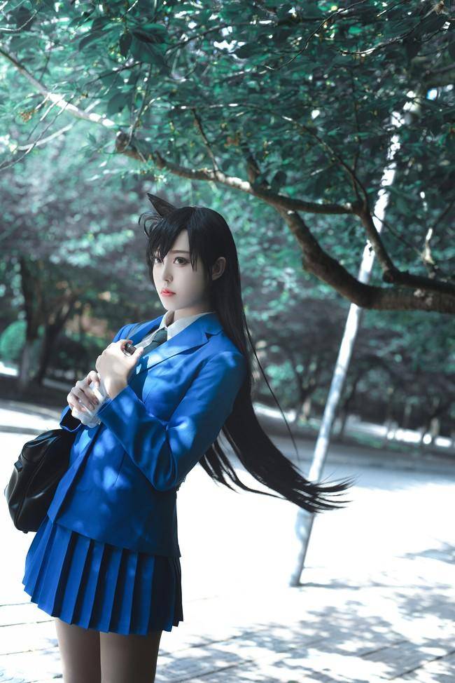 Cosplay福利/毛利兰cosplay 腿玩年