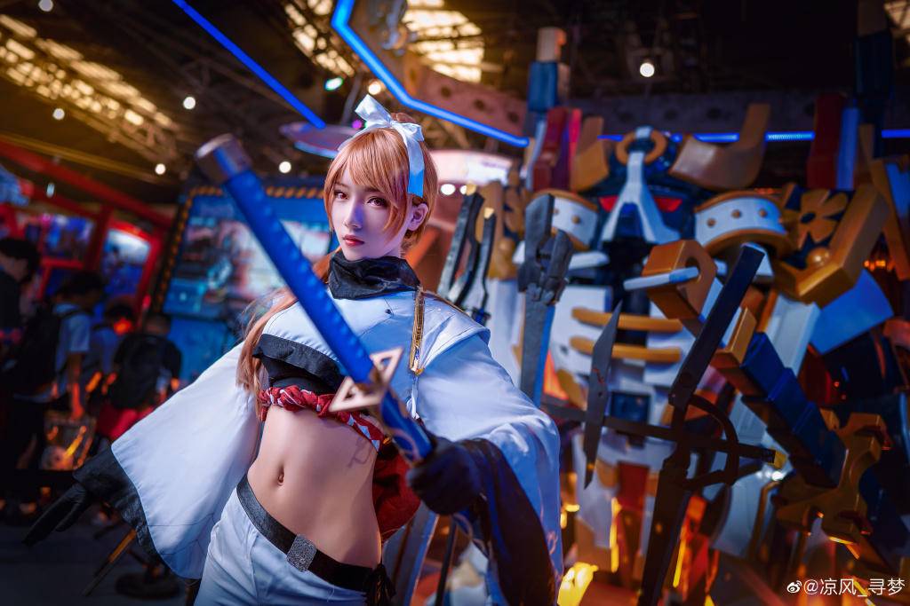 Cosplay福利/重装战姬 高冷御姐 @柚子pomelo呀