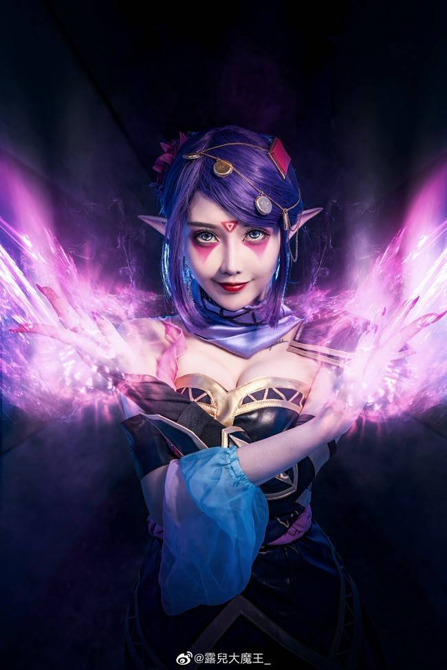 Cosplay福利/DOTA2 圣堂刺客 Cn：露兒大魔王