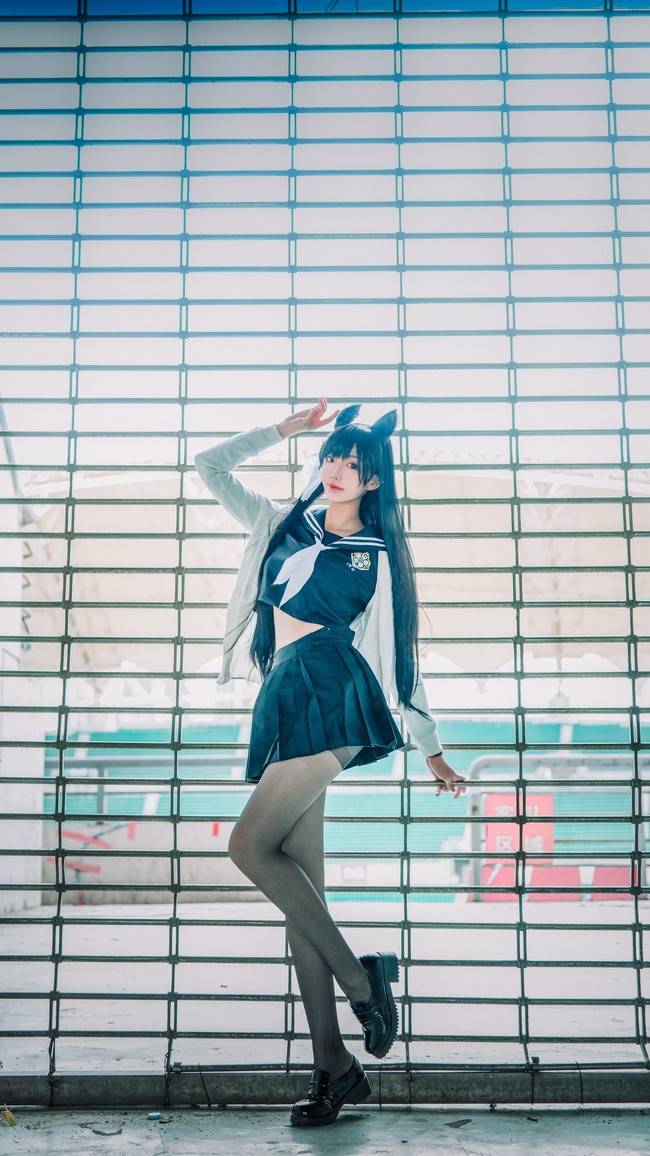 Cosplay福利/爱宕犬 黑丝jk Cn：阿八八八w