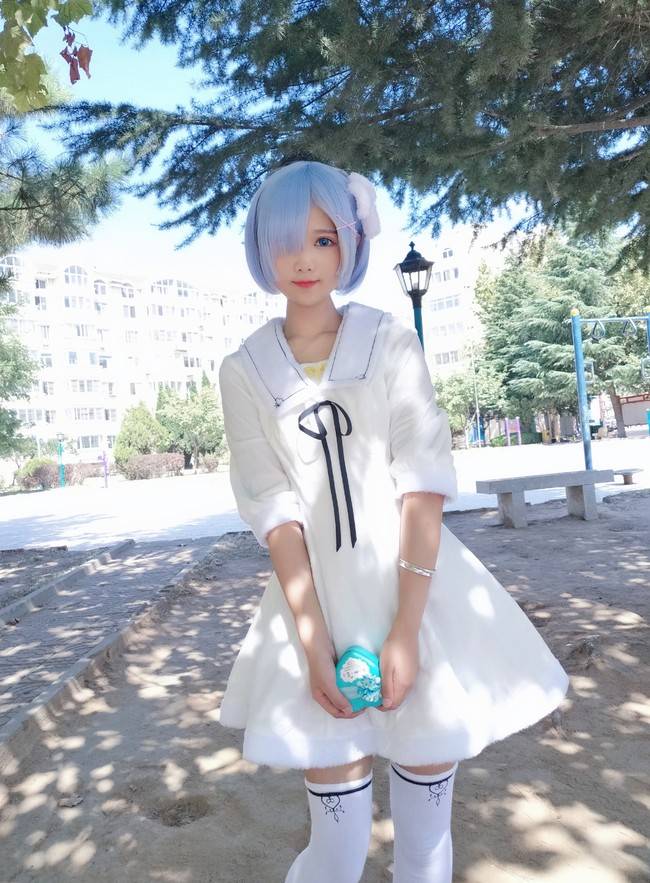 Cosplay福利/蕾姆 白丝绝对领域