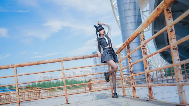 Cosplay福利/爱宕犬 黑丝jk Cn：阿八八八w