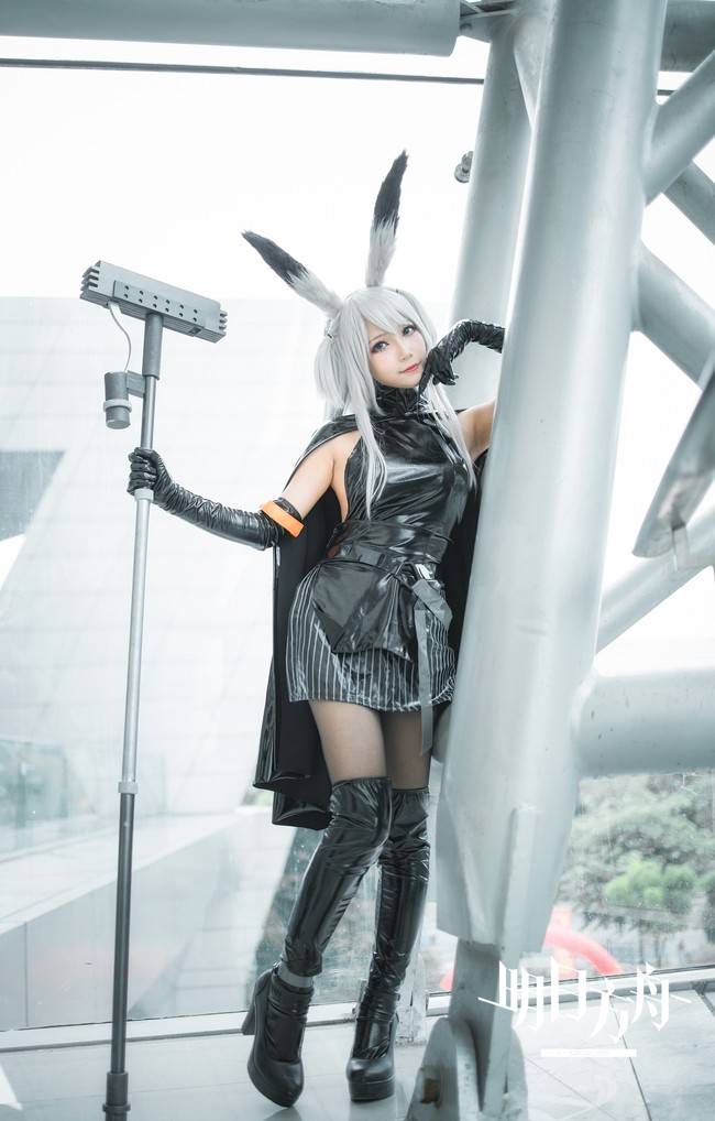 Cosplay福利/明日方舟 暴行cosplay Cn：兔哥w