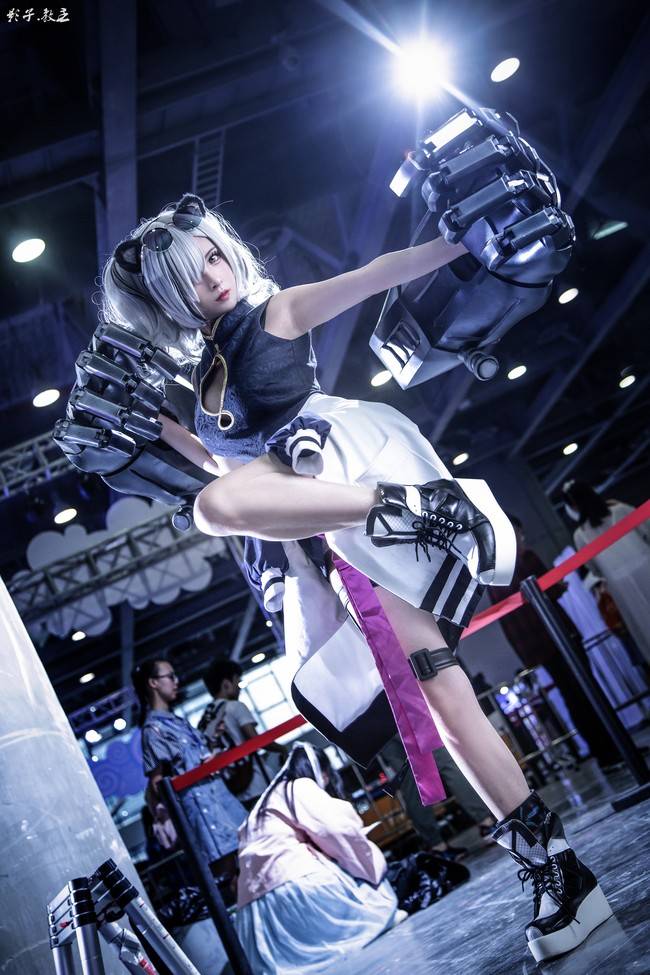 Cosplay福利/明日方舟 食铁兽cosplay Cn：rioko凉凉子