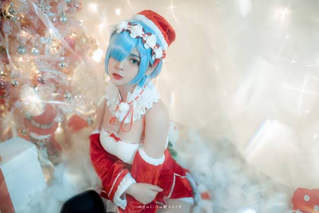 Cosplay福利/蕾姆 圣诞装cosplay Cn：板烧图图堡
