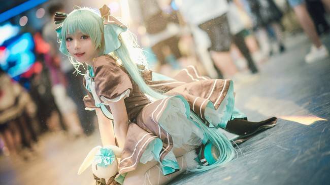 Cosplay福利/VOCALOID 角色：初音 Cn：花柒