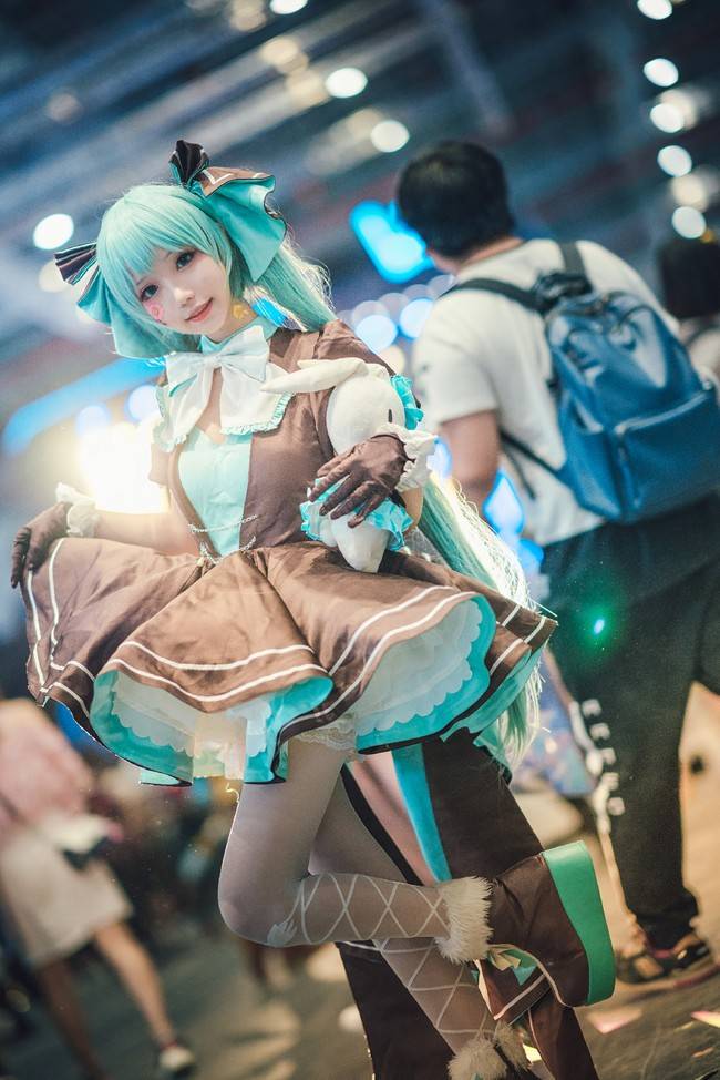 Cosplay福利/VOCALOID 角色：初音 Cn：花柒