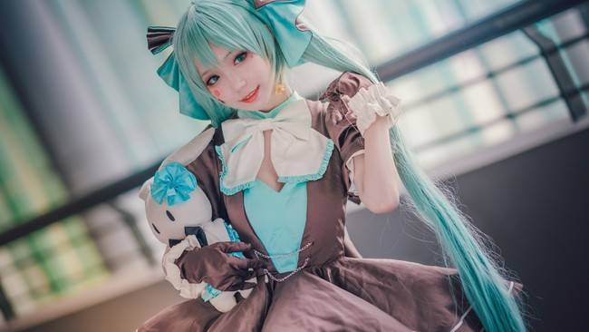 Cosplay福利/VOCALOID 角色：初音 Cn：花柒