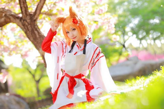 Cosplay福利/仙狐小姐cosplay Cn：花柒