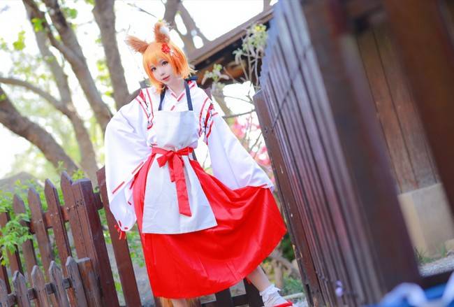 Cosplay福利/仙狐小姐cosplay Cn：花柒