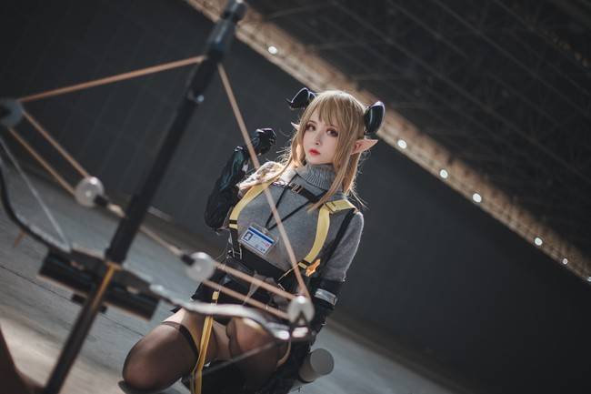 Cosplay福利/明日方舟 陨星cosplay Cn:rioko凉凉子