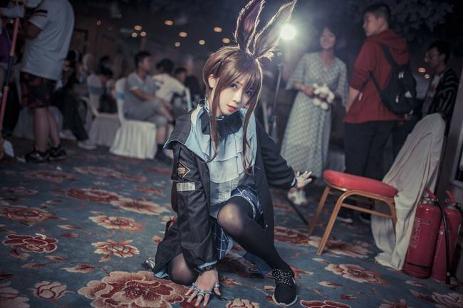 Cosplay福利/明日方舟 阿米娅cosplay Cn：是瓶子鸭