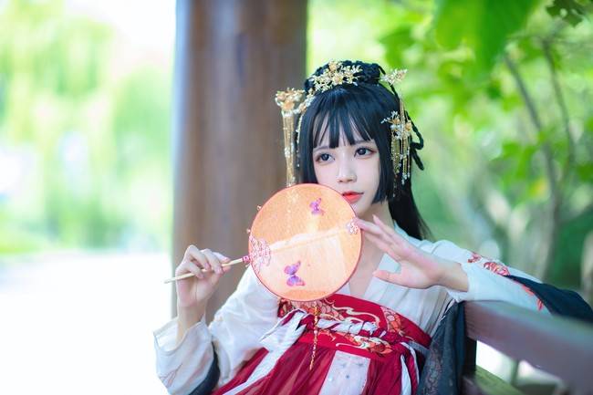 Cosplay福利/汉服 龙母 Cn：Sakura亦天