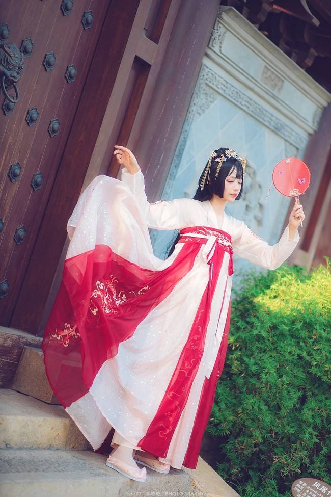 Cosplay福利/汉服 龙母 Cn：Sakura亦天