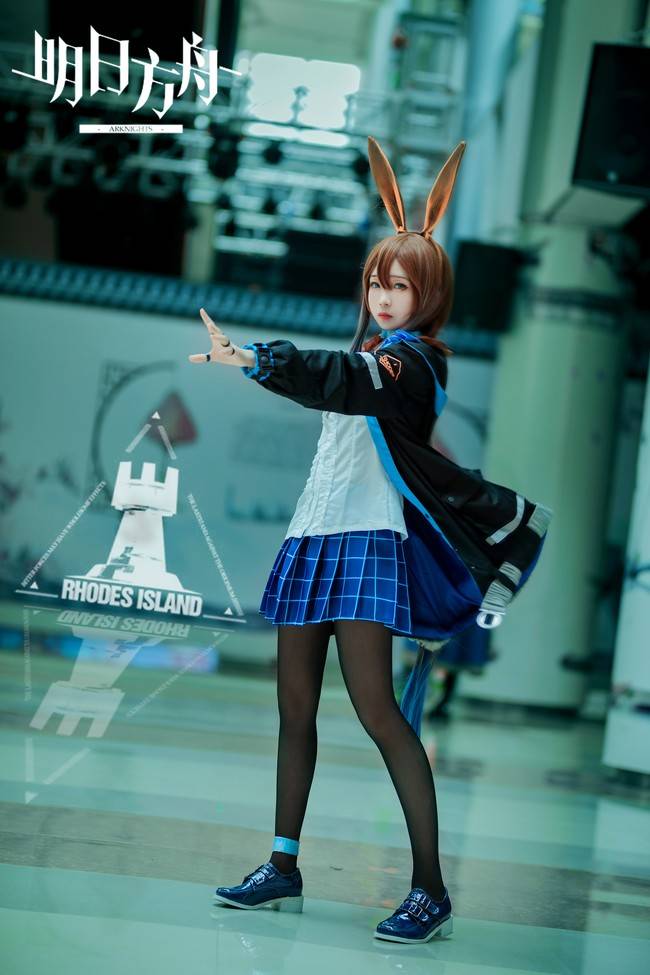 Cosplay福利/明日方舟 阿米娅cosplay Cn：白西瓜SY