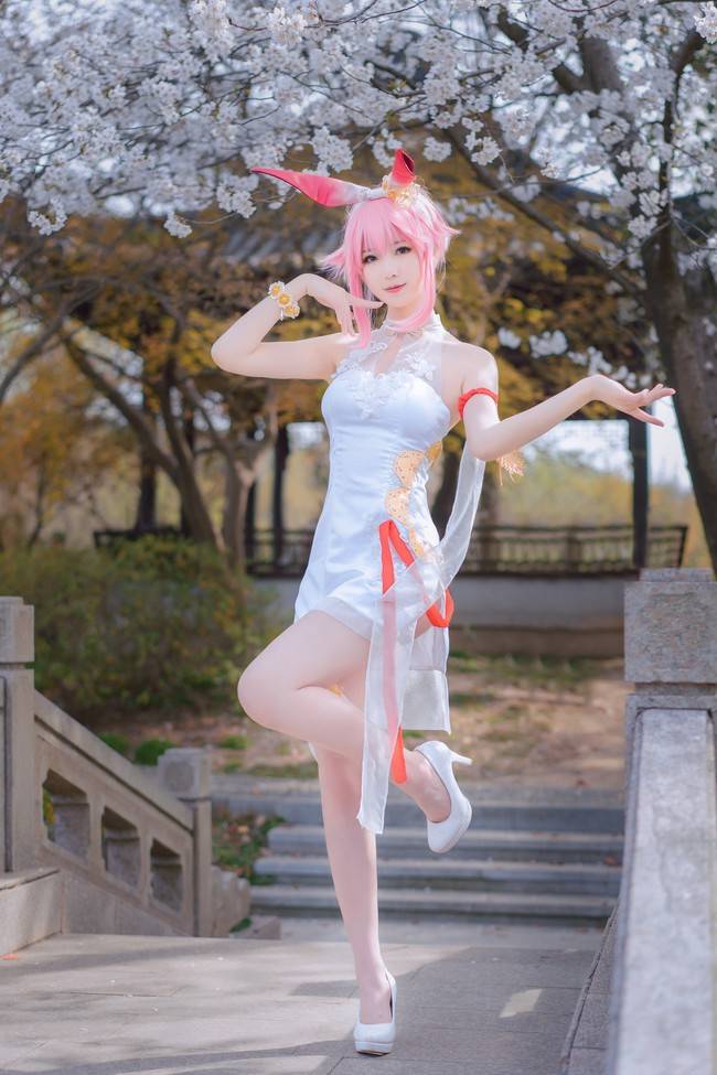 Cosplay福利/崩坏学园3 八重樱cosplay Cn:弥音音ww