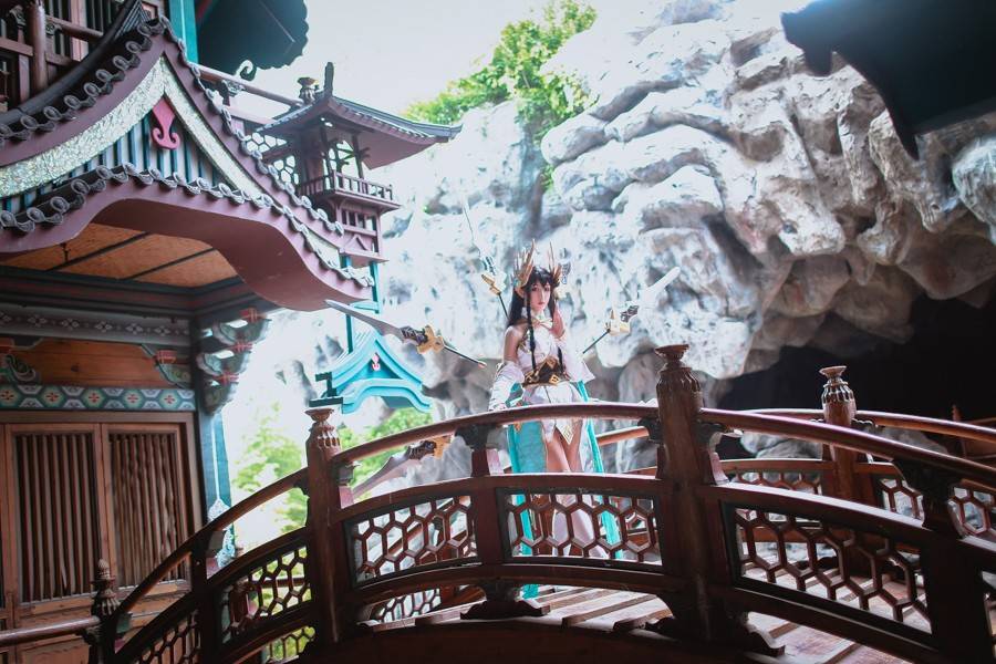 Cosplay福利/英雄联盟 艾瑞莉娅cosplay Cn：欣欣nb