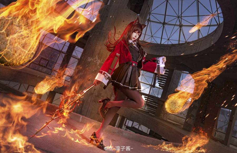 Cosplay福利/明日方舟 天火cosplay Cn：凛子酱