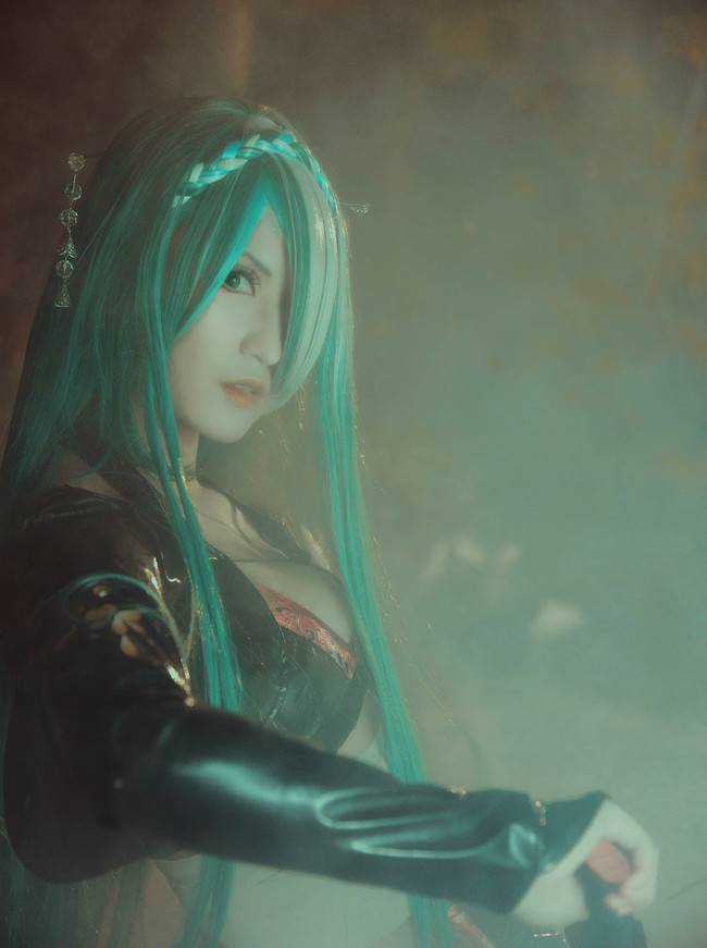 Cosplay福利/VOCALOID 角色:初音未来 Cn:素茶