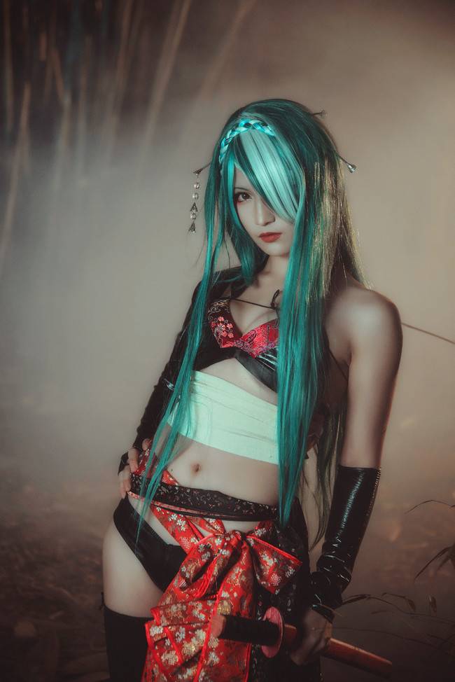 Cosplay福利/VOCALOID 角色:初音未来 Cn:素茶