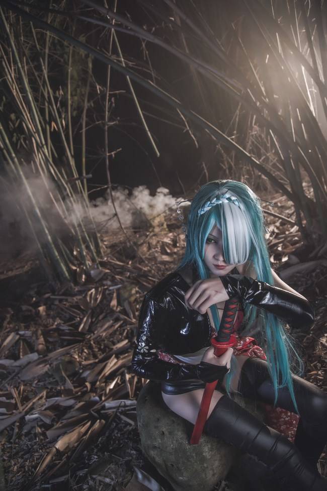 Cosplay福利/VOCALOID 角色:初音未来 Cn:素茶