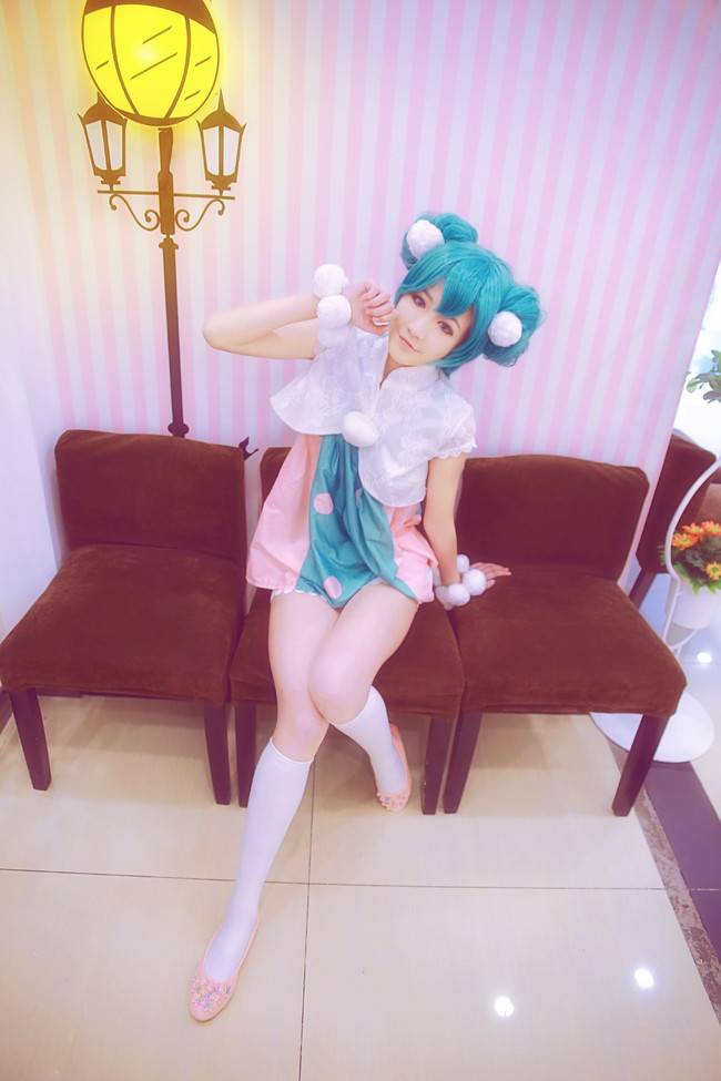 Cosplay福利/VOCALOID 角色:初音未来 Cn:小柒