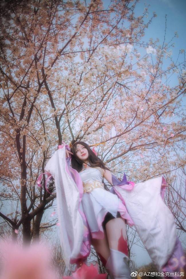 Cosplay福利/王者荣耀 角色:貂蝉 Cn:吃土少女az