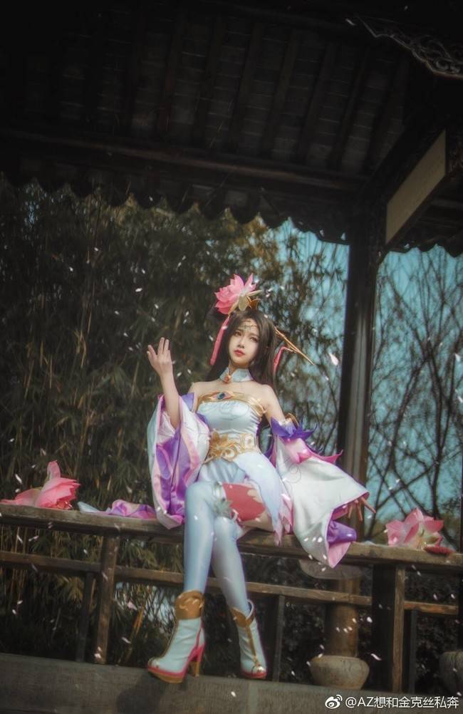 Cosplay福利/王者荣耀 角色:貂蝉 Cn:吃土少女az