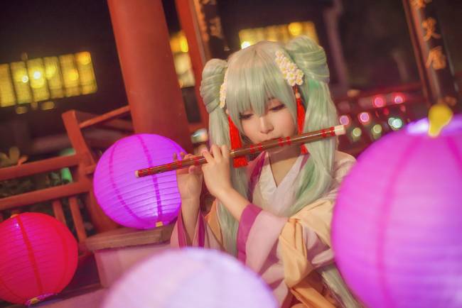 Cosplay福利/VOCALOID 角色:中秋Miku Cn:子楚