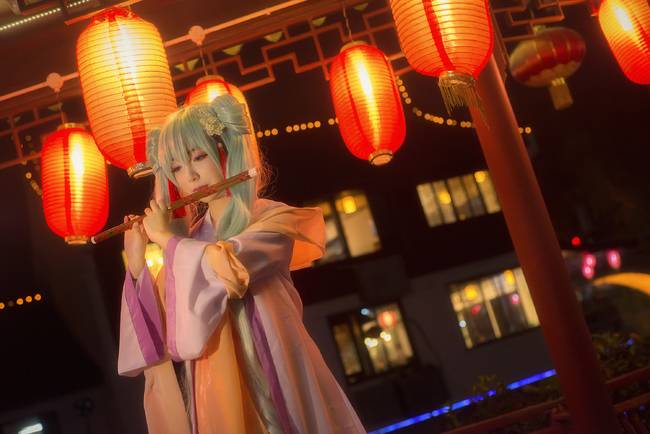 Cosplay福利/VOCALOID 角色:中秋Miku Cn:子楚